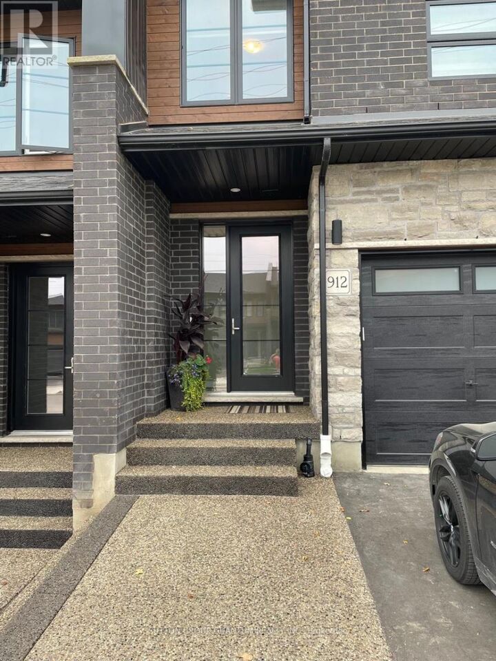 Property Photo: 912 Robert Ferrie Drive ON N2R 1P2
