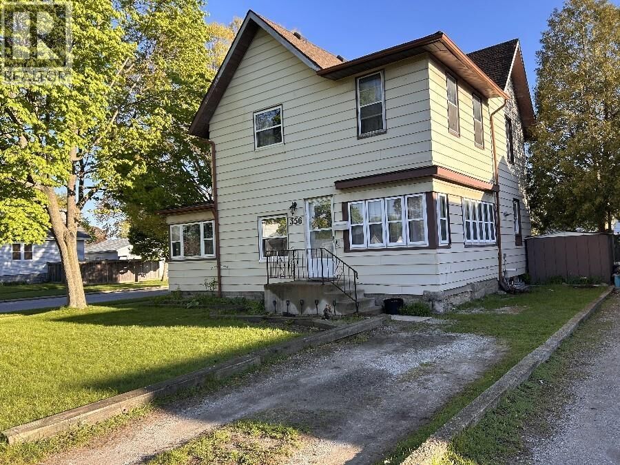Property Photo: 356 Nelson Street ON N7T 5J9