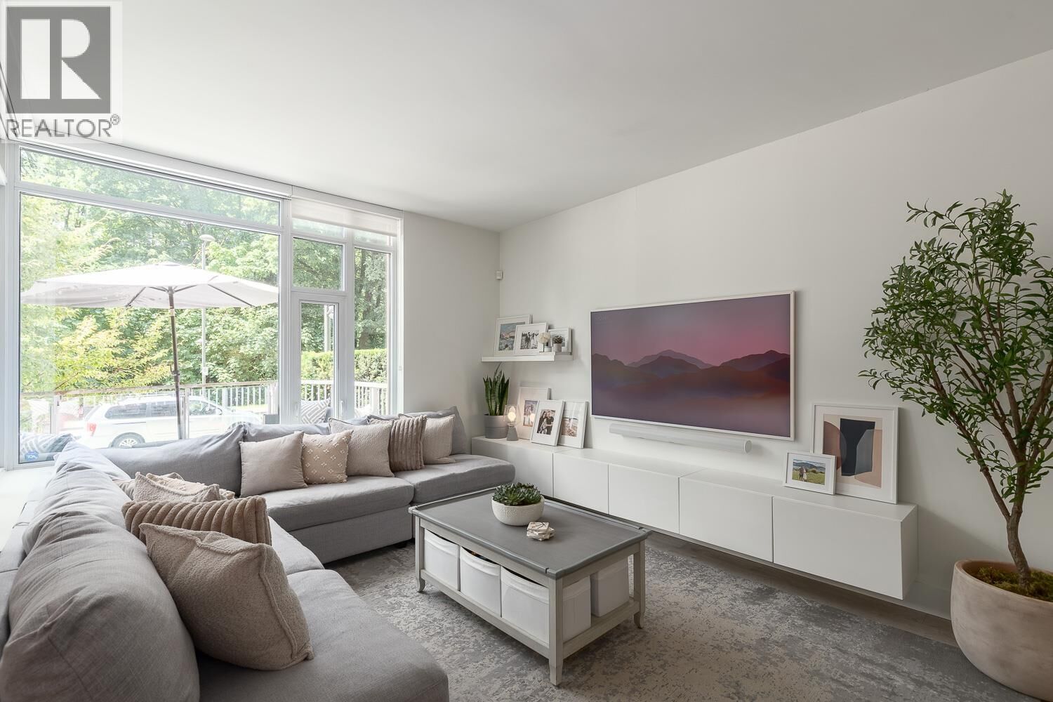 Property Photo:  680 Seylynn Crescent 105  BC V7J 0B5 