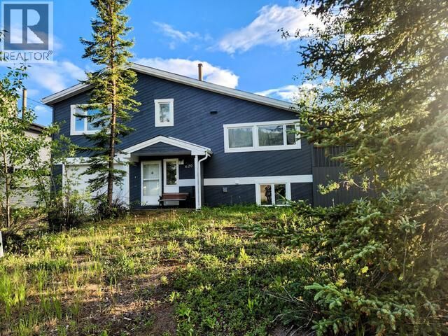 Property Photo:  620 Yates Crescent  YT Y0B 1K0 