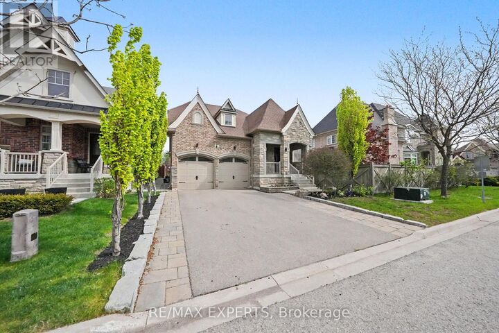 Property Photo:  4 Sim Hill Crescent  ON L7B 0C4 