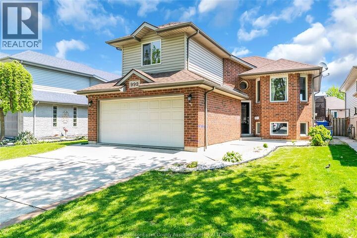 Property Photo: 992 Whistler Court ON N8P 1L2