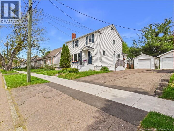 Property Photo:  37 Wellington Avenue  NB E1E 1W1 