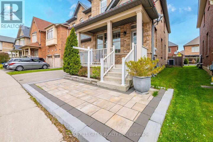 Property Photo:  265 Scott Boulevard  ON L9T 6Z8 
