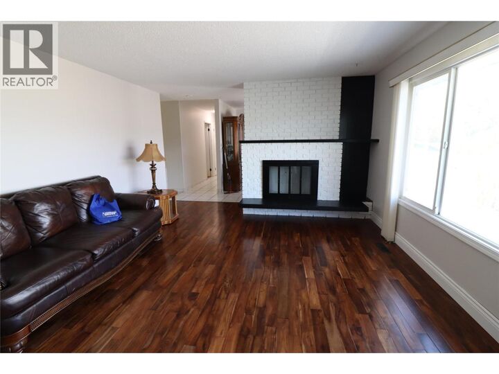 Property Photo:  136 Greenstone Drive  BC V2C 1N5 