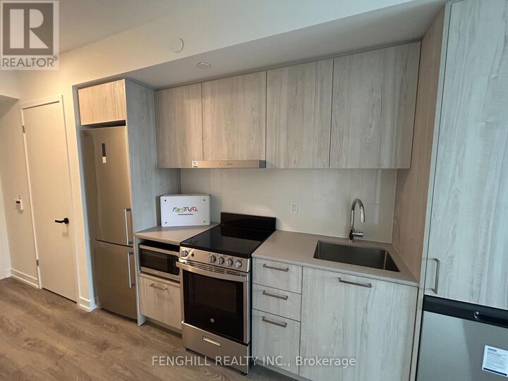 Property Photo:  195 Commerce Street 2302  ON L4K 0P9 