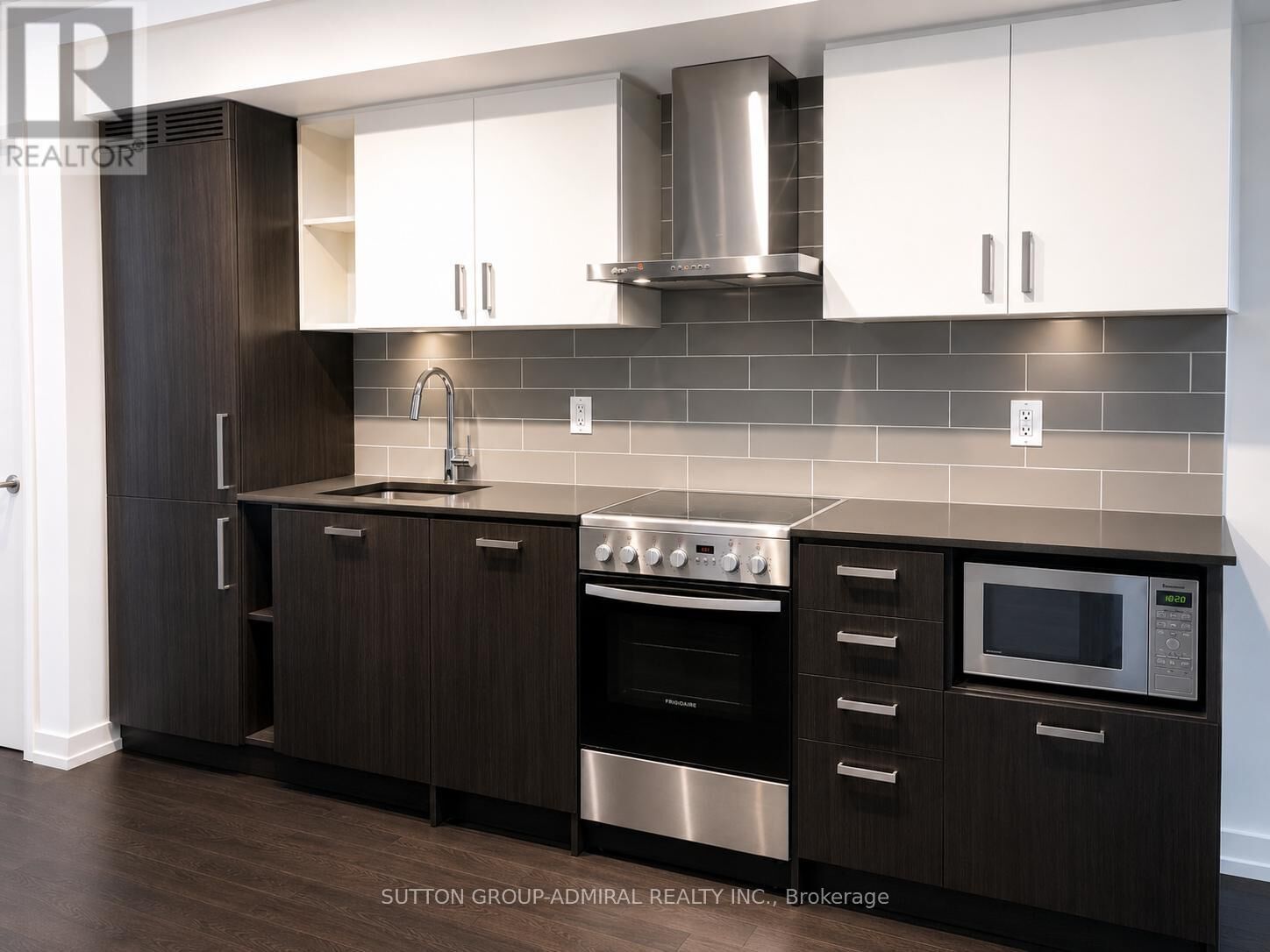 Property Photo:  125 Redpath Avenue 2804  ON M4S 2J9 