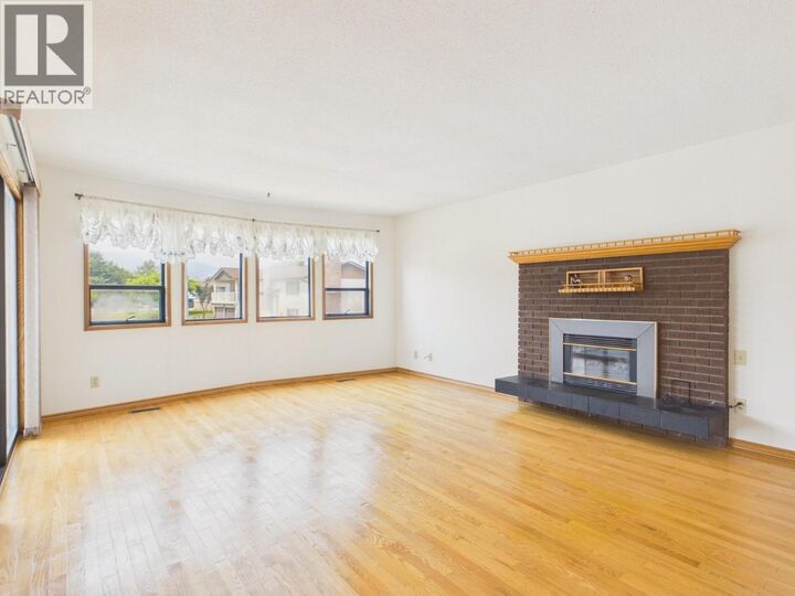 Property Photo: 10 Spruce Court BC V0H 1V3