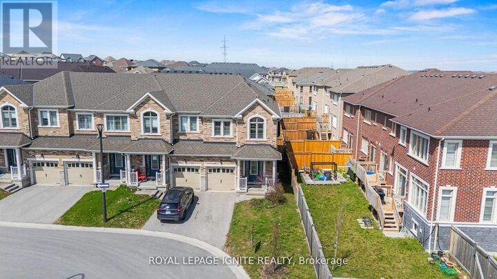 Property Photo:  1168 Drawstring Lane  ON L1X 0G7 