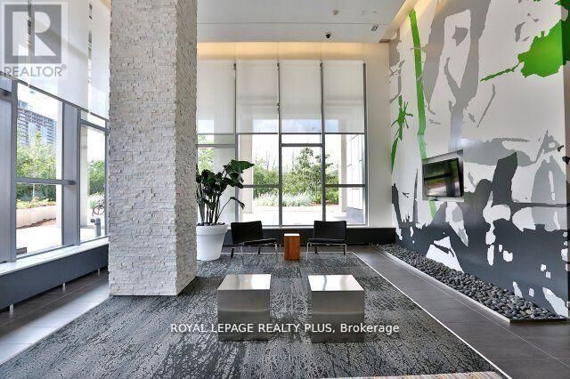 Property Photo:  360 Square One Drive 812  ON L5B 0G7 