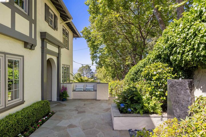 Property Photo: 900 Euclid Ave CA 94708