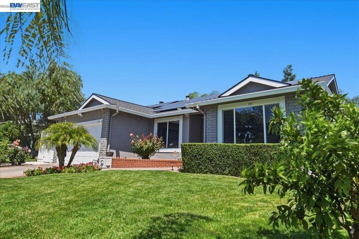 Property Photo: 2861 Millbridge Pl CA 94583