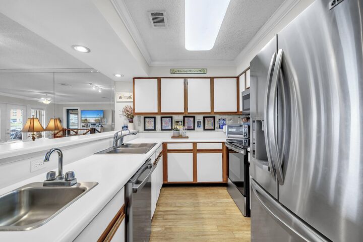 Property Photo: 8 Stewart Lake Cove 200 FL 32550