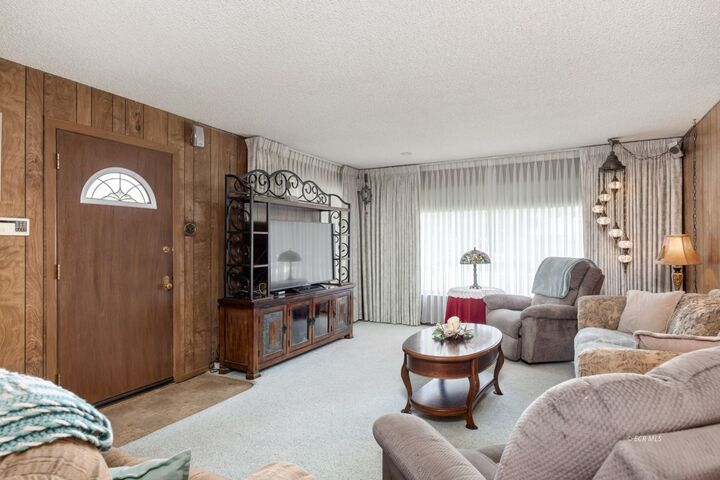 Property Photo: 520 13th Street NV 89801