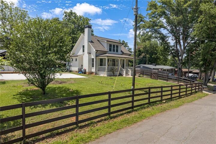 Property Photo: 4137 Grogan Street GA 30101