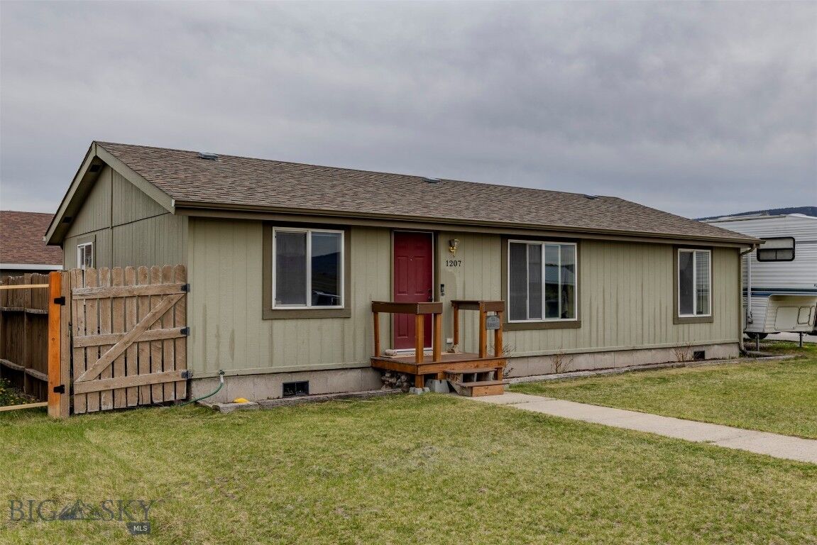 Property Photo: 1207 W Reservoir Street MT 59047