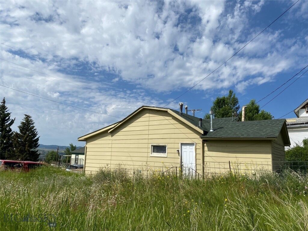 Property Photo: 525 Caledonia Street MT 59701