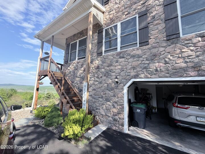 Property Photo:  532 Buck Mountain Boulevard  PA 18202 