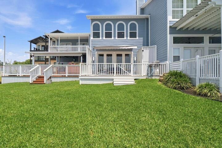Property Photo: 2 Key Harbor Drive TX 77356