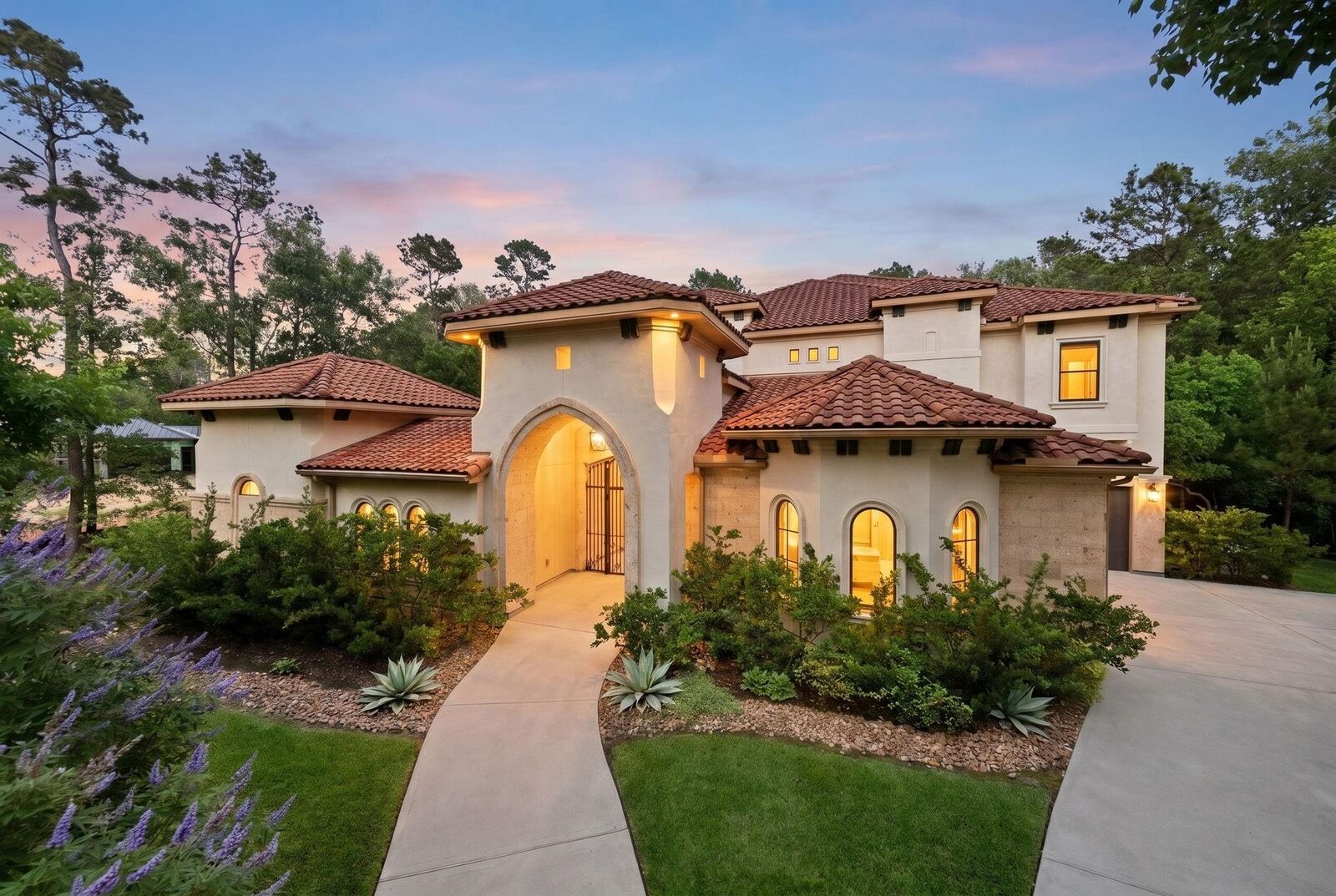 Property Photo: 27418 Jacobs Path Lane TX 77386