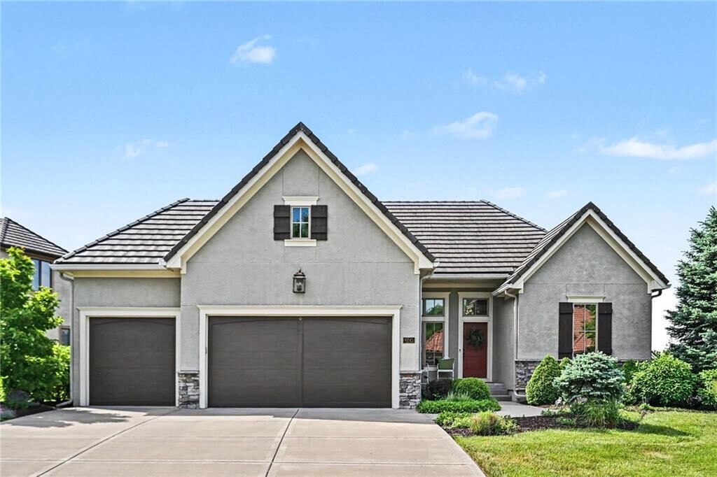 Property Photo:  8245 Westlake Drive  MO 64152 