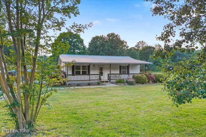 Property Photo:  619 Huff Bend Lane  TN 37880 