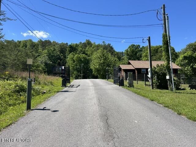 Property Photo:  325 Beckett Ridge Rd  TN 37882 
