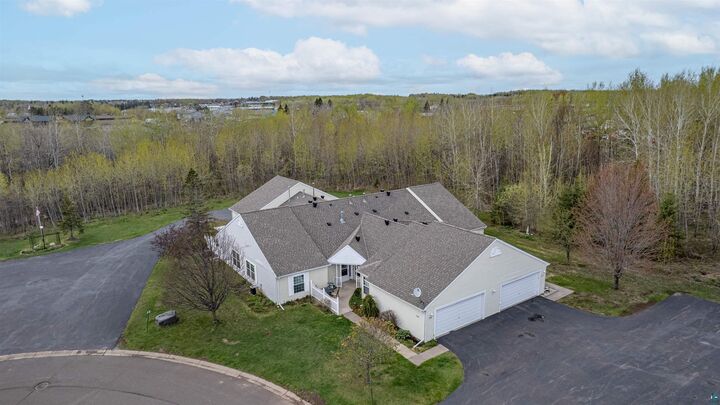 Property Photo:  2150 Miller Creek Dr 8  MN 55811 