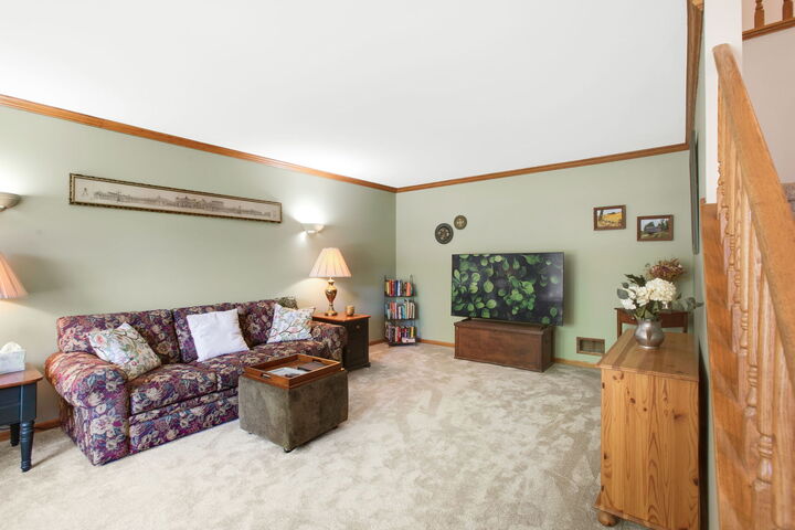 Property Photo: 110 Courtney Lane IL 60013