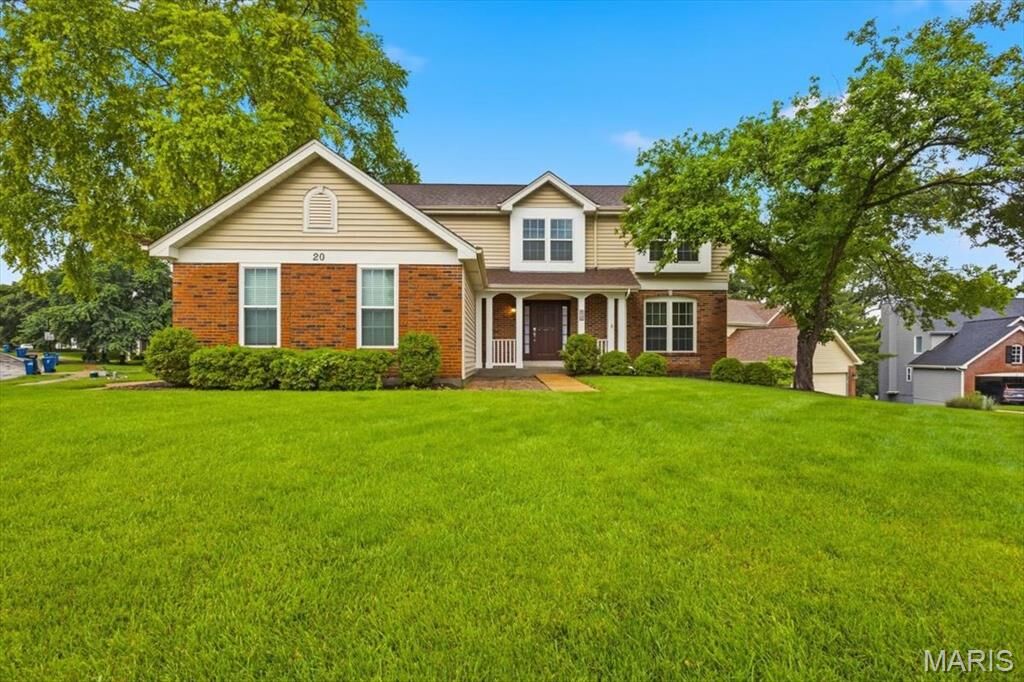 Property Photo:  20 Greystoke Court  MO 63021 