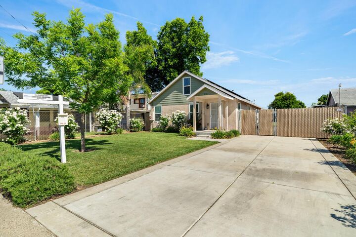 Property Photo: 3761 Arizona Avenue CA 95367