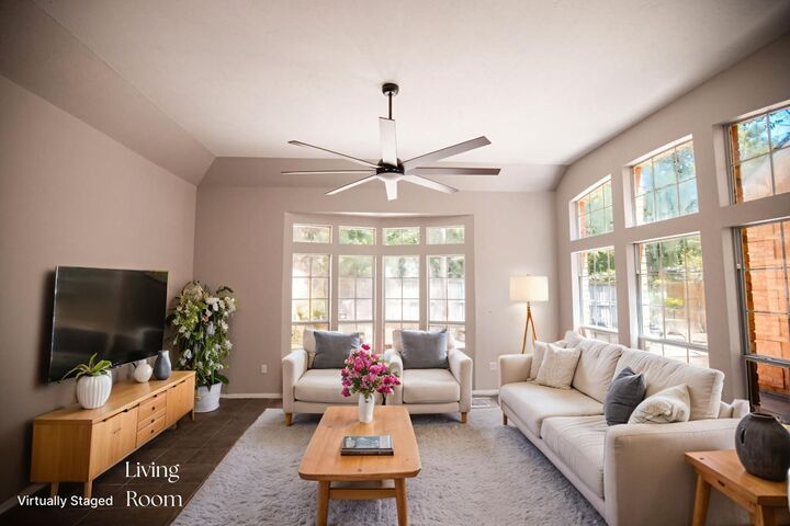 Property Photo:  101 Bending Oak Drive  TX 75904 