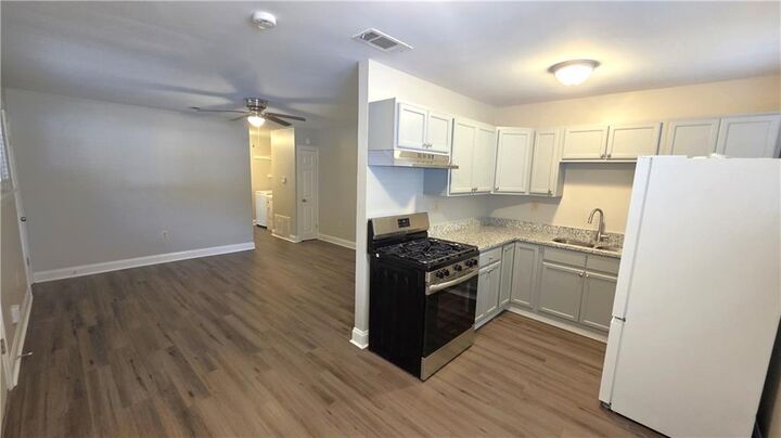 Property Photo: 217 Avenue A LA 70037