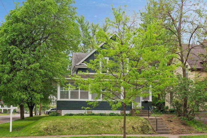 Property Photo:  1282 Hewitt Avenue  MN 55104 