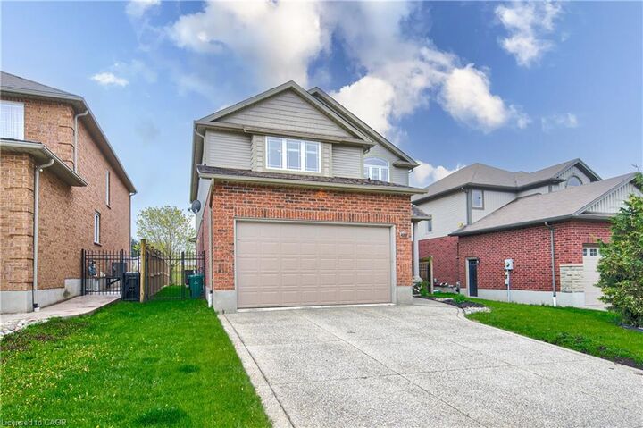 Property Photo: 455 Westcroft Drive ON N2T 3A1