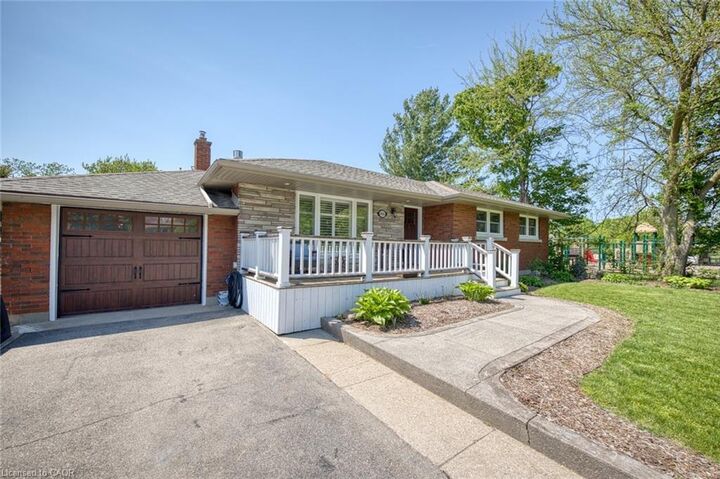 Property Photo:  4036 Miller Avenue  ON L0R 2C0 
