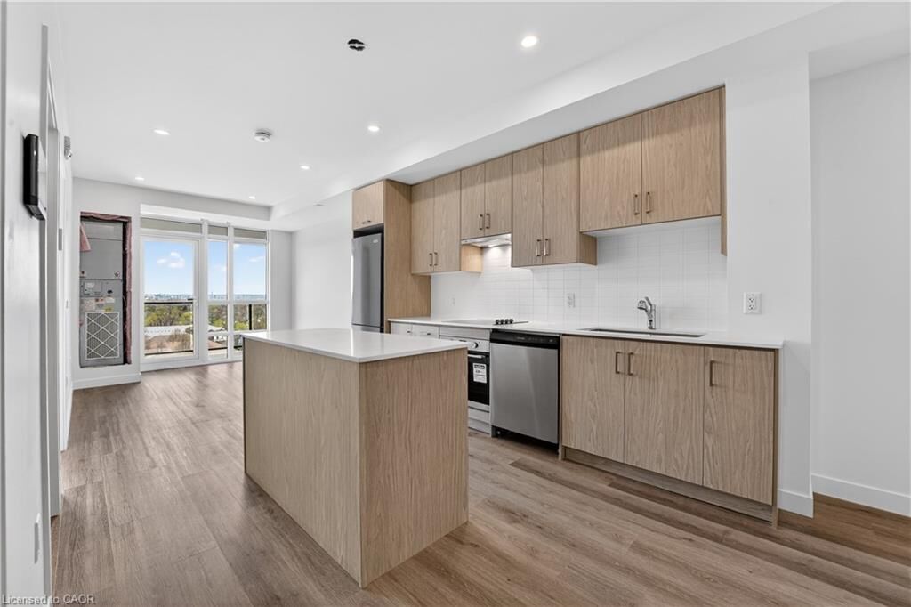 Property Photo:  461 Green Road 901  ON L8E 0L5 