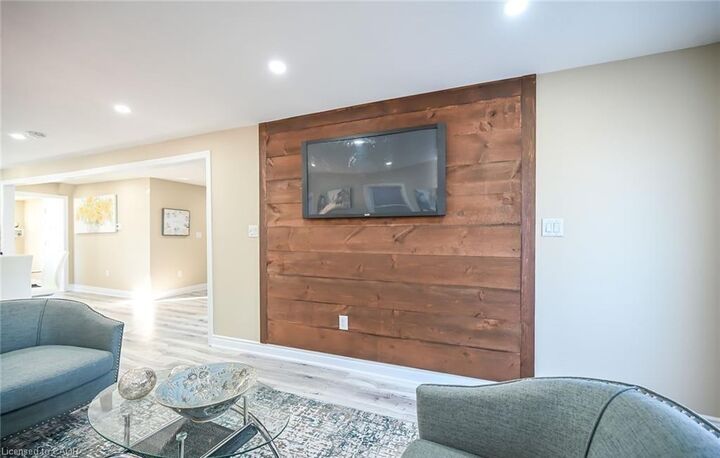Property Photo:  1210 Dunsmure Road Upper  ON L8H 1L4 
