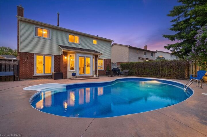 Property Photo:  108 Old Forest Crescent  ON N2N 2A3 