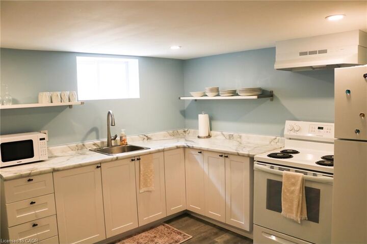 Property Photo: 284 East 21st Street Lower ON L8V 2T9