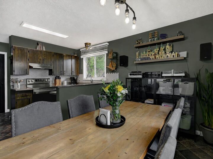 Property Photo:  10409 117 Street  AB T0H 1L0 