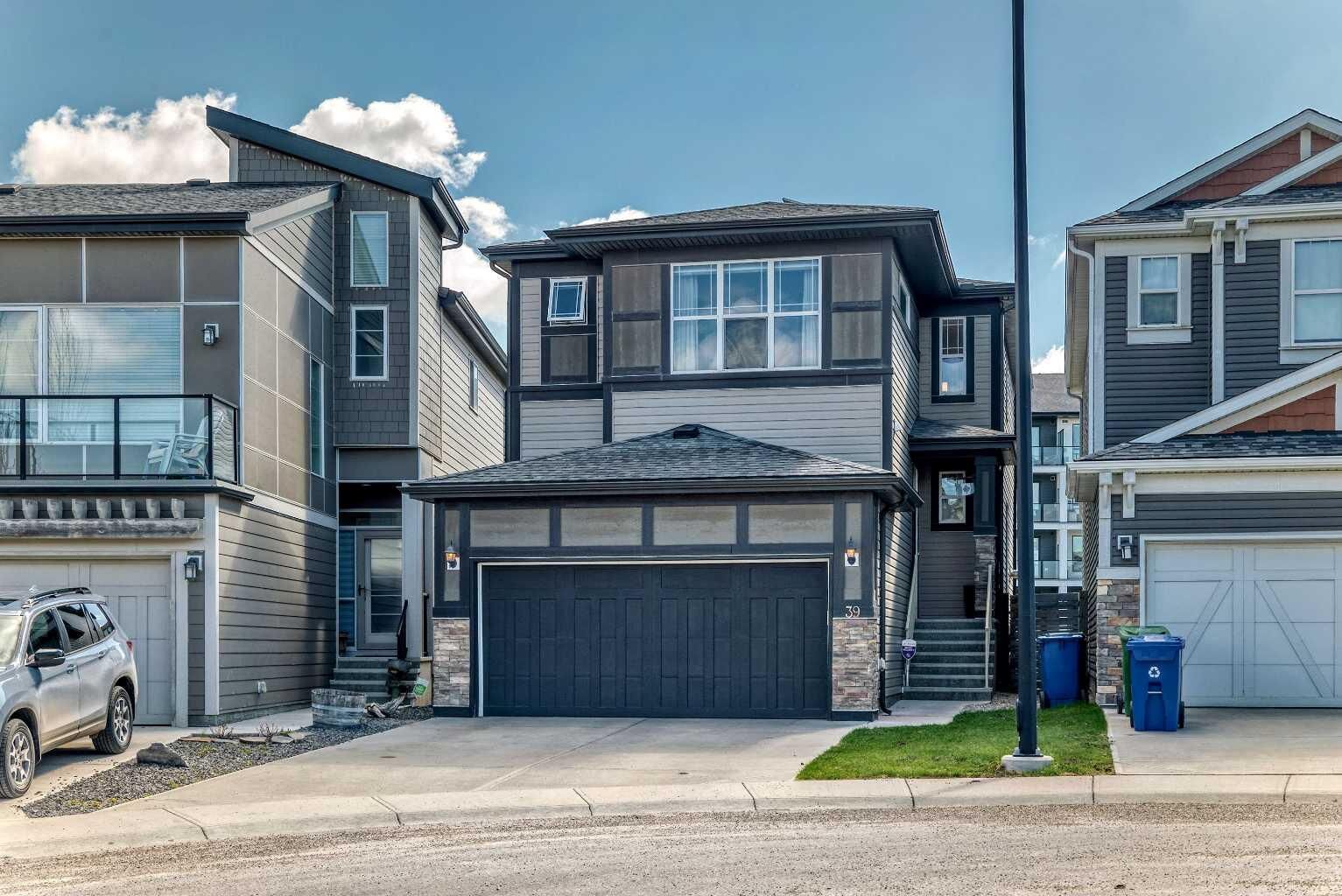 Property Photo:  39 Sage Bluff Mews NW  AB T3R 0X5 