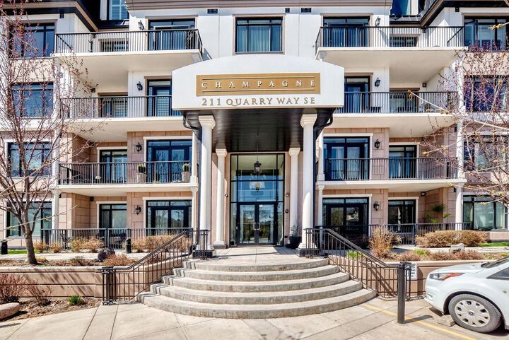 Property Photo: 211 Quarry Way SE 404 AB T2C 5M6