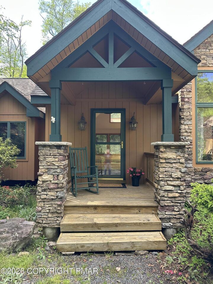 Property Photo:  4111 Old Creek Path  PA 18350 