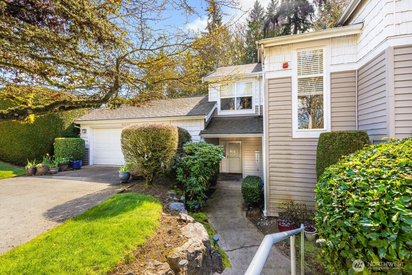 Property Photo: 600 228th Street SW I101 WA 98021