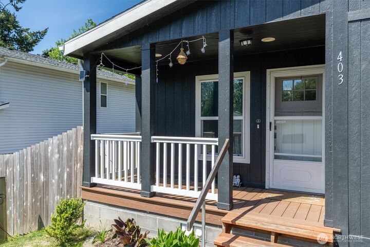 Property Photo: 403 Rons Court WA 98626