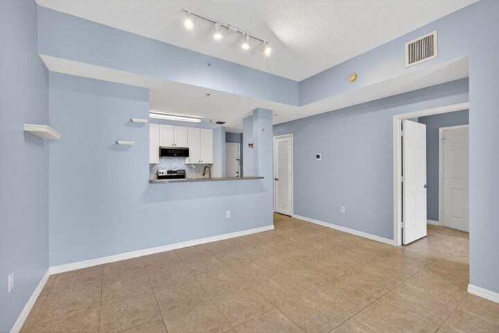 Property Photo: 1203 Town Center Drive Drive 308 FL 33458