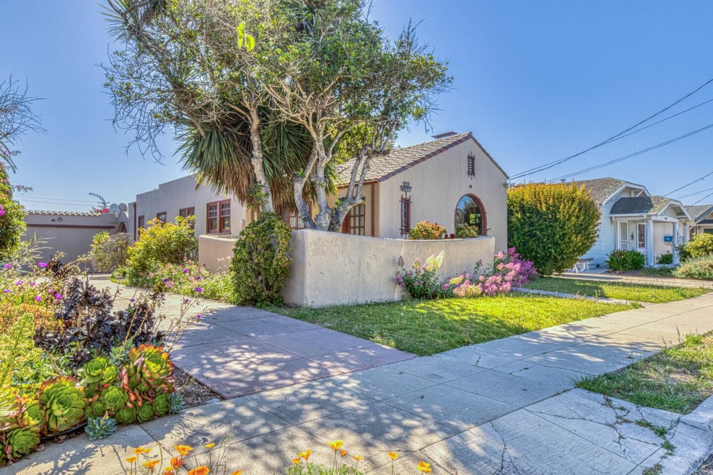Property Photo: 333 West Street CA 93901
