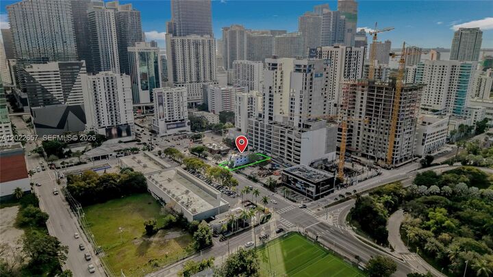 Property Photo:  232 SW 8th St  FL 33130 