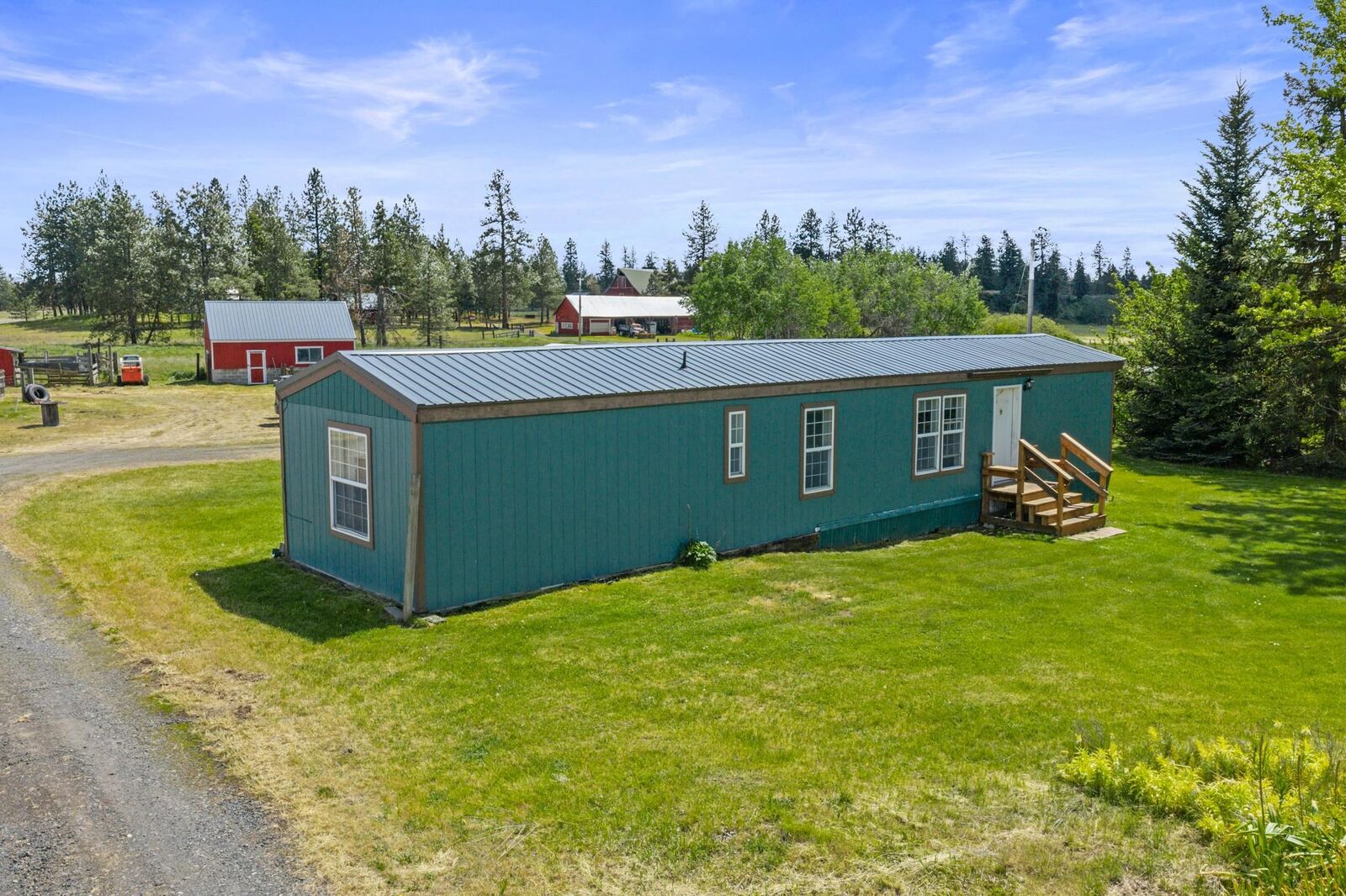 Property Photo:  13222 N Wood Rd  WA 99029 